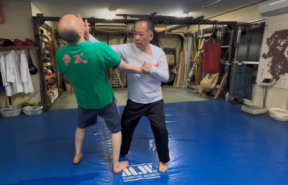 仙川 調布市 スタジオ舞仙 護身術 武道 教室 実戦武術ラボ　脱力 崩し 護身